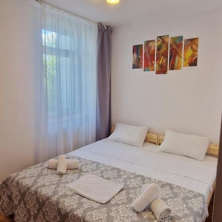 Stephanie Apartment-Centru Civic Brasov Exterior photo