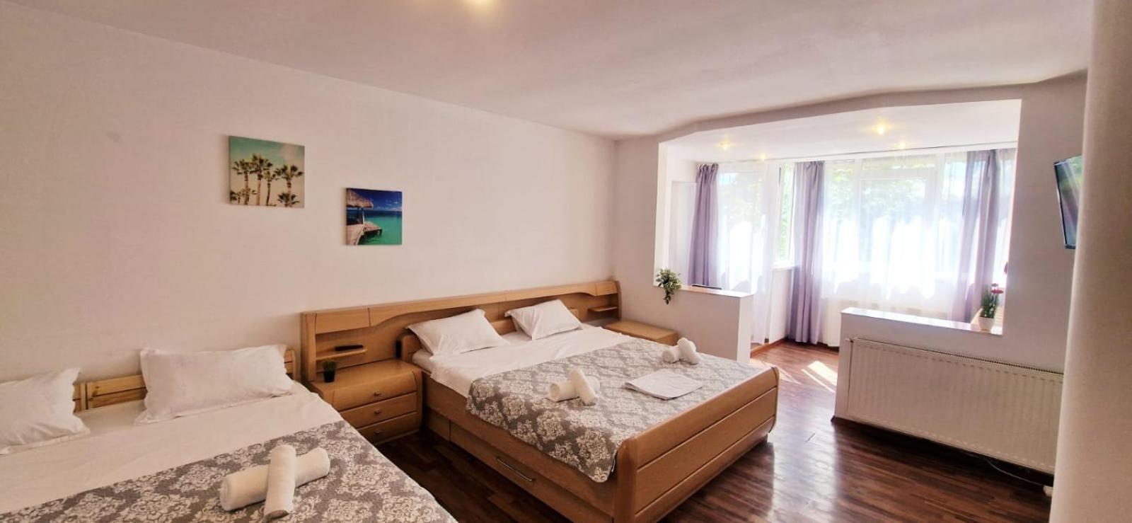 Stephanie Apartment-Centru Civic Brasov Exterior photo