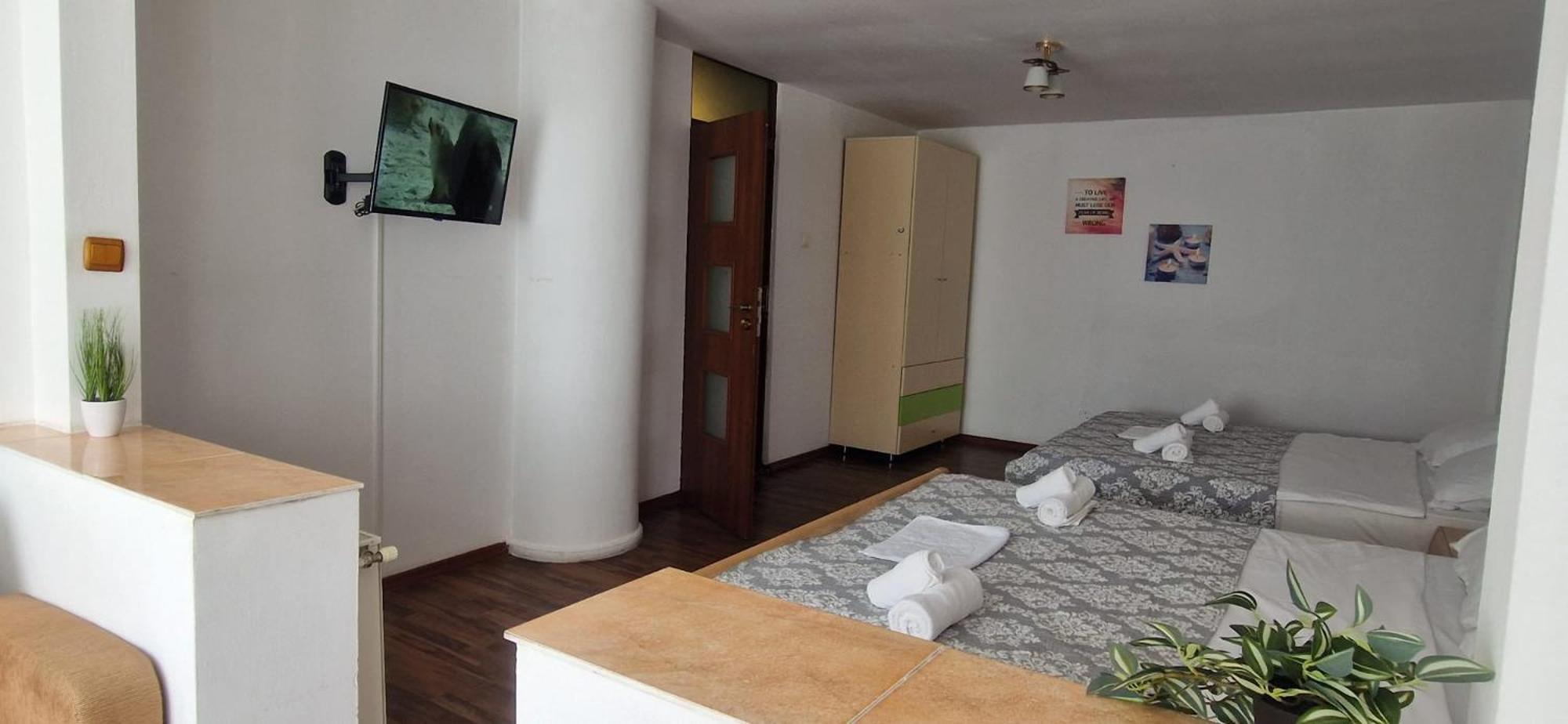 Stephanie Apartment-Centru Civic Brasov Exterior photo