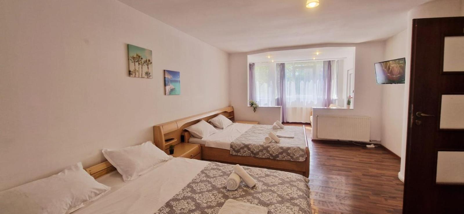 Stephanie Apartment-Centru Civic Brasov Exterior photo