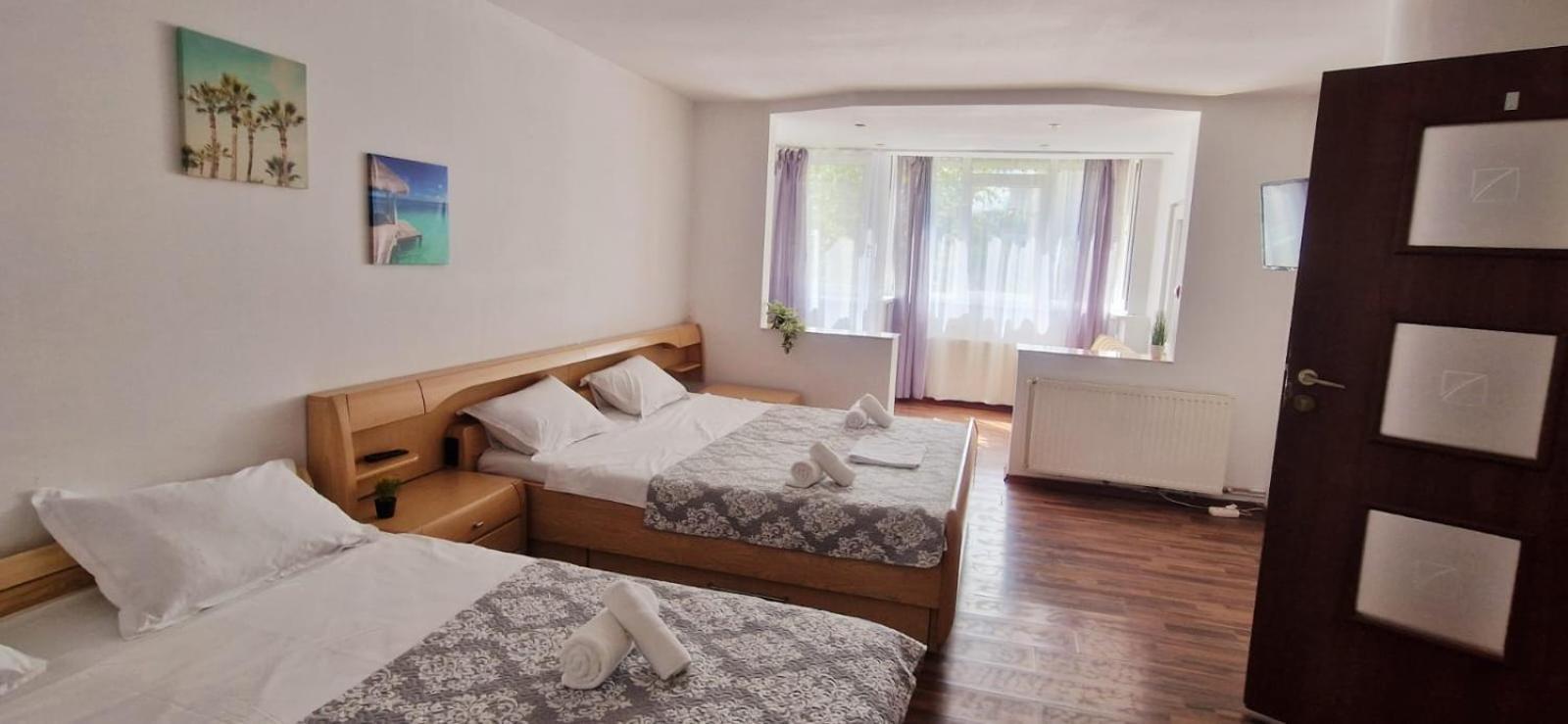 Stephanie Apartment-Centru Civic Brasov Exterior photo